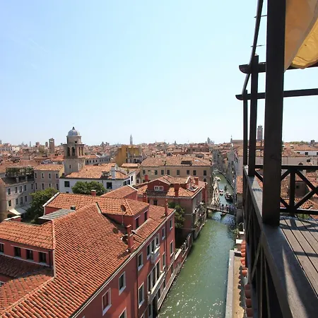 Grand Canal Terrace Palace * البندقية