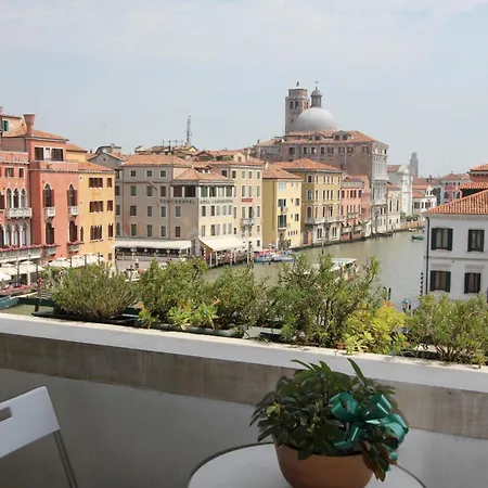 Grand Canal Terrace Palace Βενετία