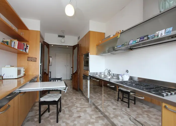 Grand Canal Terrace Palace *