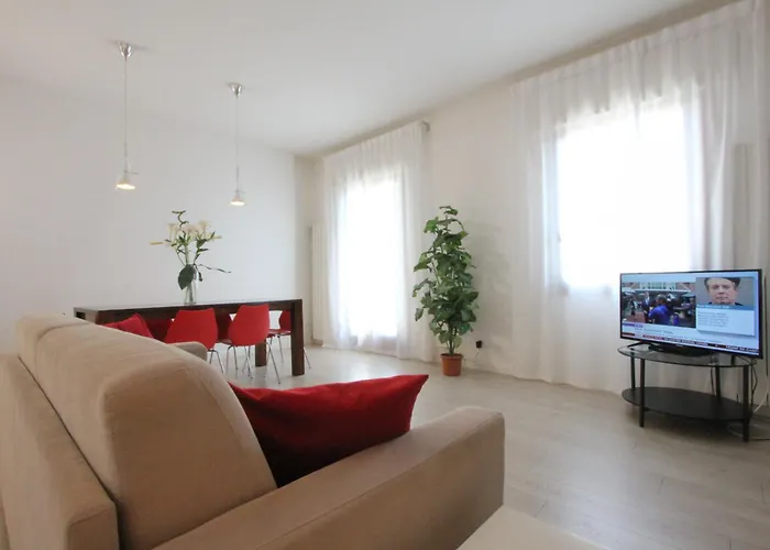 Grand Canal Terrace Palace Apartment