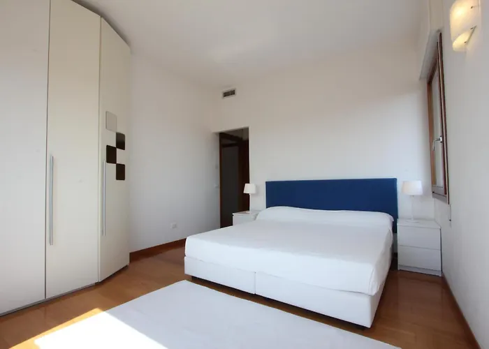 Grand Canal Terrace Palace Apartment *