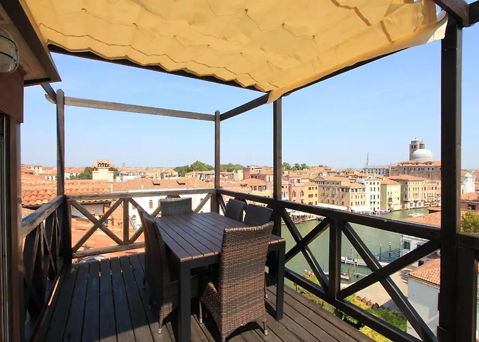 Grand Canal Terrace Palace *