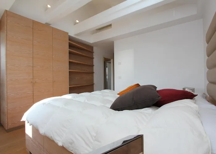 Grand Canal Terrace Palace *