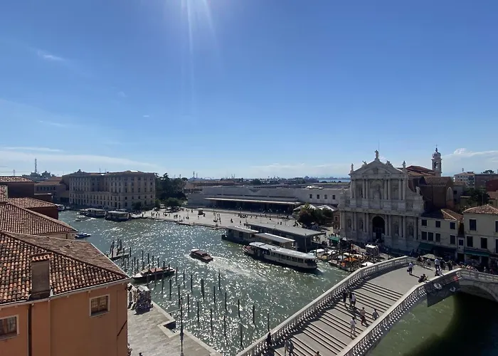 Grand Canal Terrace Palace *