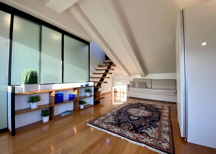 Grand Canal Terrace Palace Apartment