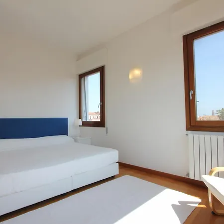 Daire Grand Canal Terrace Palace *